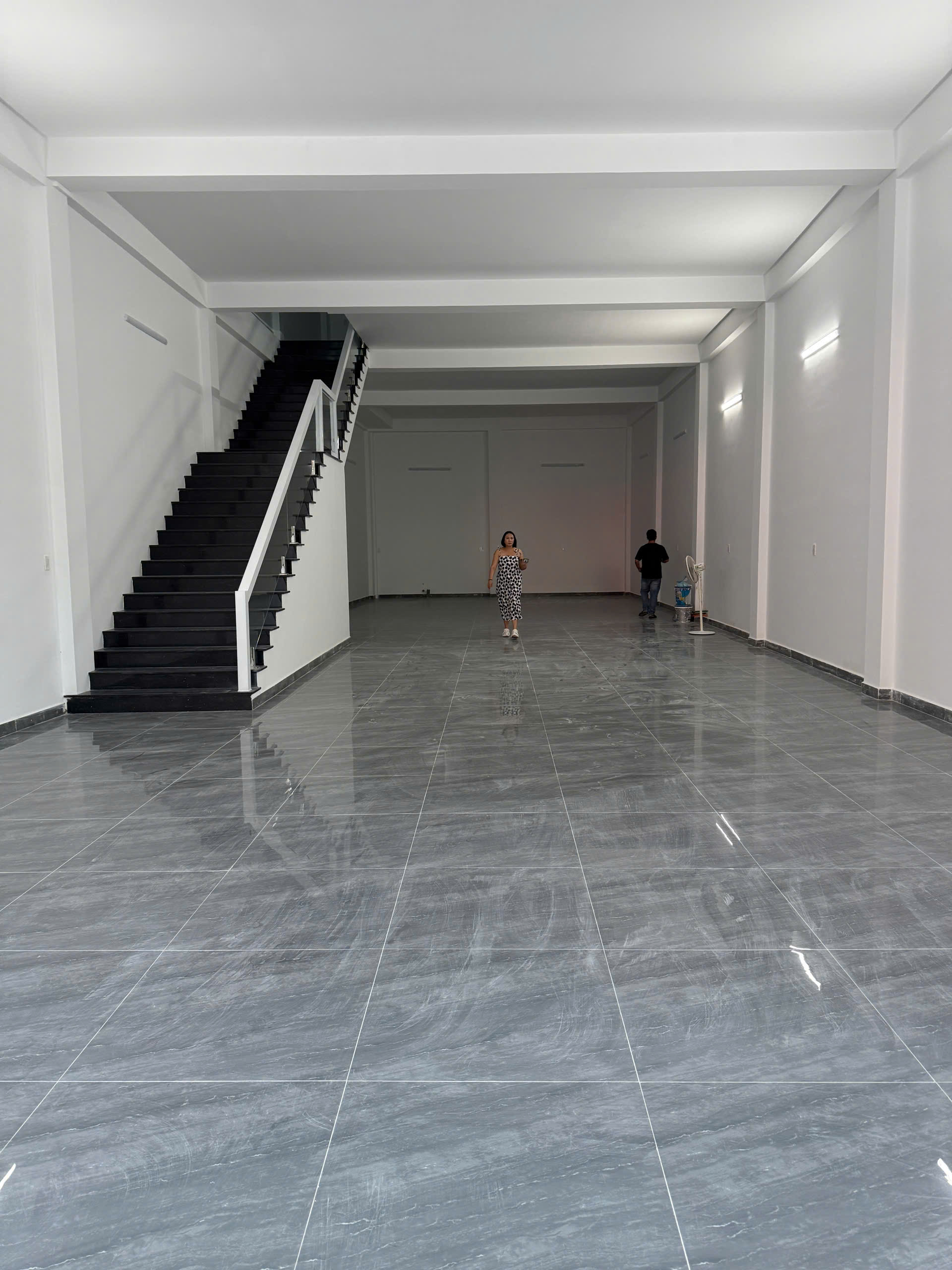 Cho thuê mặt bằng đường Trần Phú - Vĩnh Nguyên. 200m² ngang 8m. Giá thuê 40tr