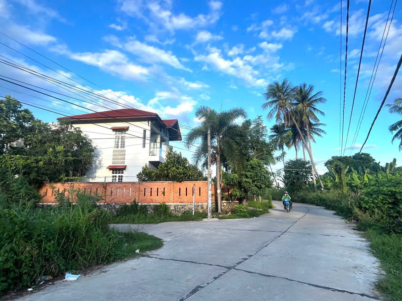 Bán đất đường Võ Dõng, phường Tây Nha Trang, 87m² ngang 7m. Giá chỉ nhỉnh 1,9 tỷ. Sổ sẵn