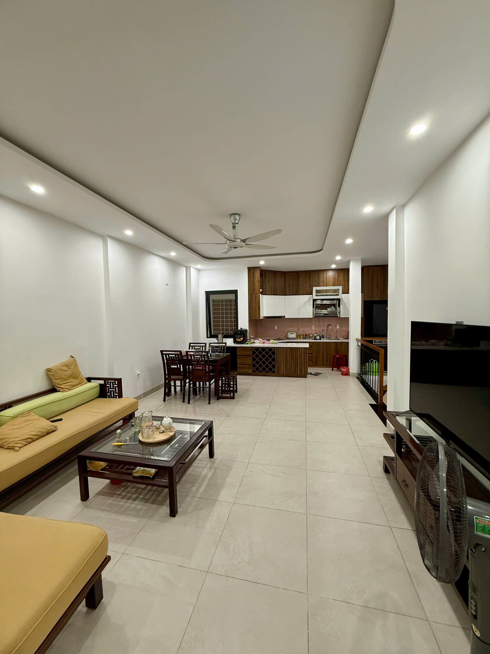 Bán nhà đẹp khu bàn cờ đường Cửu Long - trung tâm Nha Trang