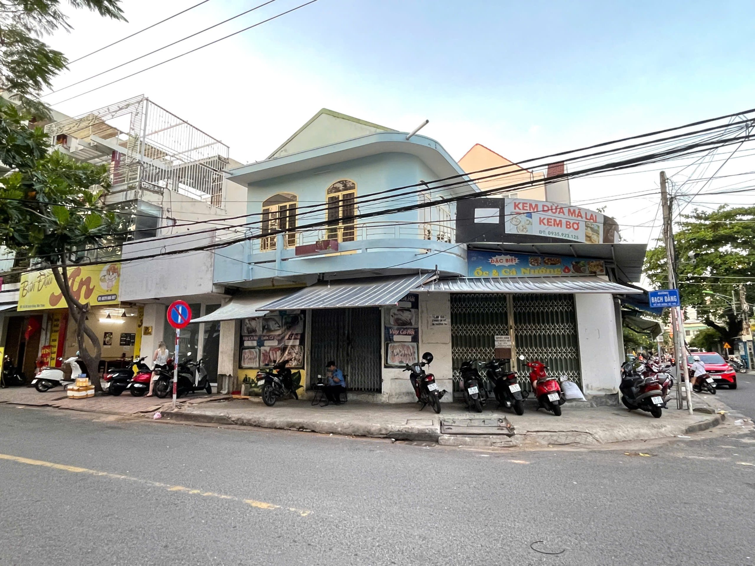 Cho thuê mặt bằng hiếm, lô góc 2 mặt tiền đường khu bàn cờ trung tâm thành phố - chỉ 35tr/tháng