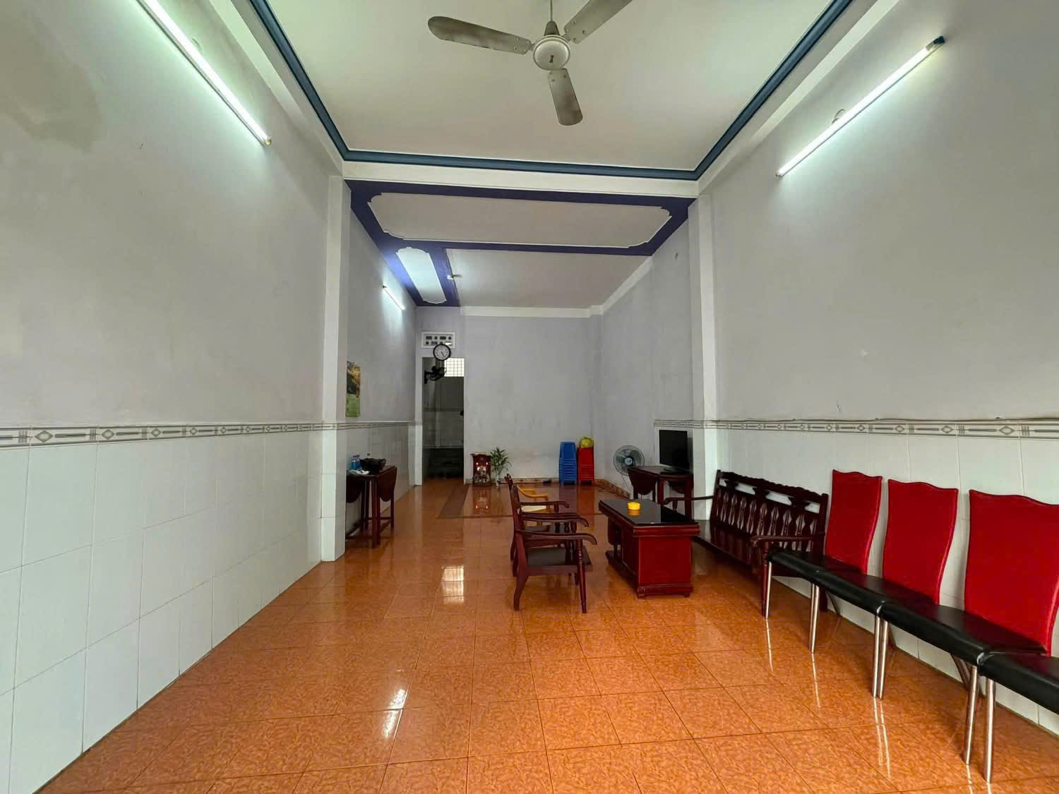 Bán nhà mặt tiền đường Trịnh Phong, trung tâm khu bàn cờ. Giá 10,5 tỷ