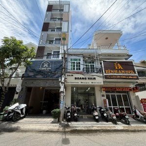 Bán nhà mặt tiền đường Trịnh Phong, trung tâm khu bàn cờ. Giá 10,5 tỷ