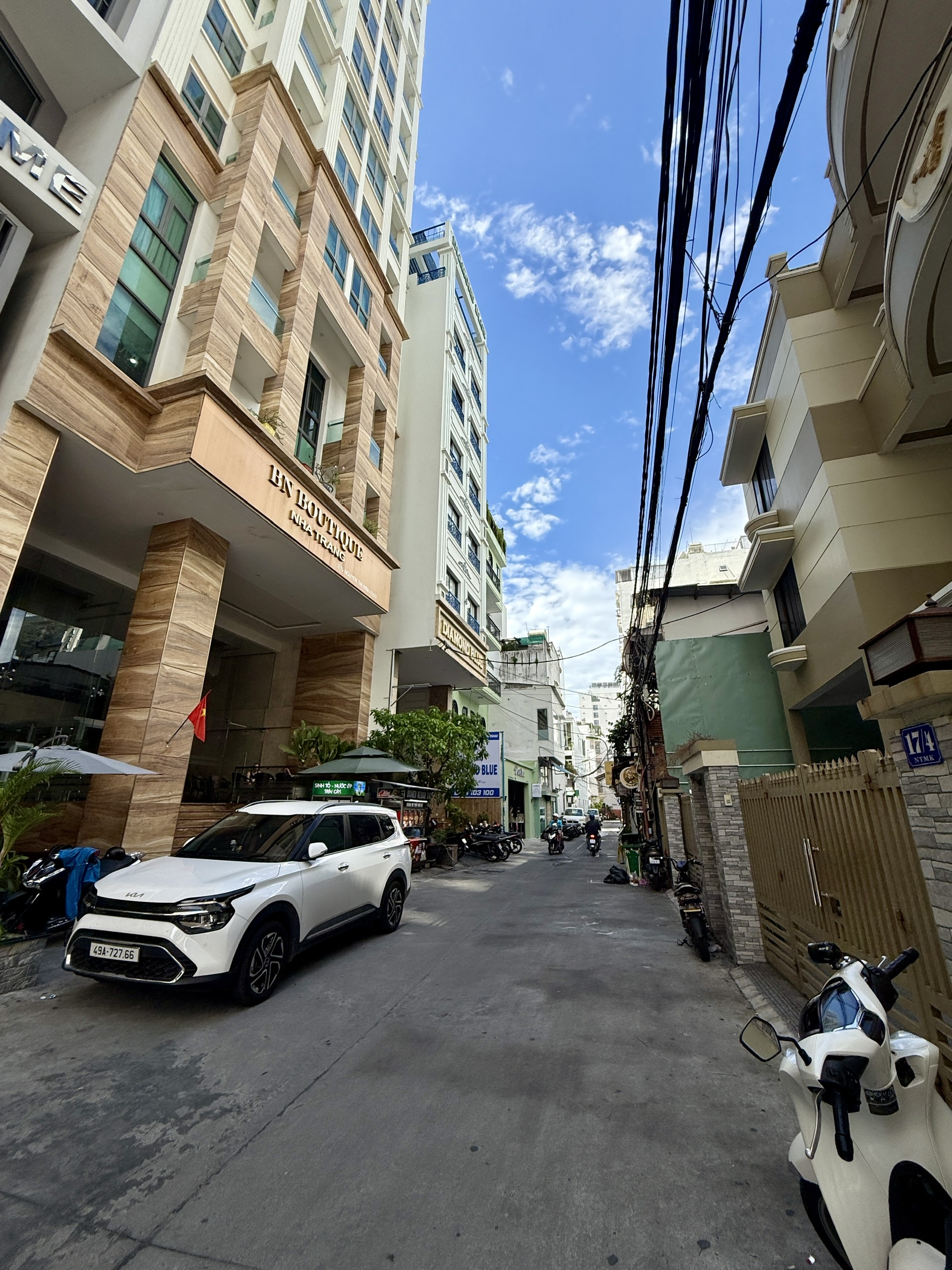 Bán đất gần biển phố tây Nguyễn Thị Minh Khai ngang 5m diện tích 96m2 giá tốt