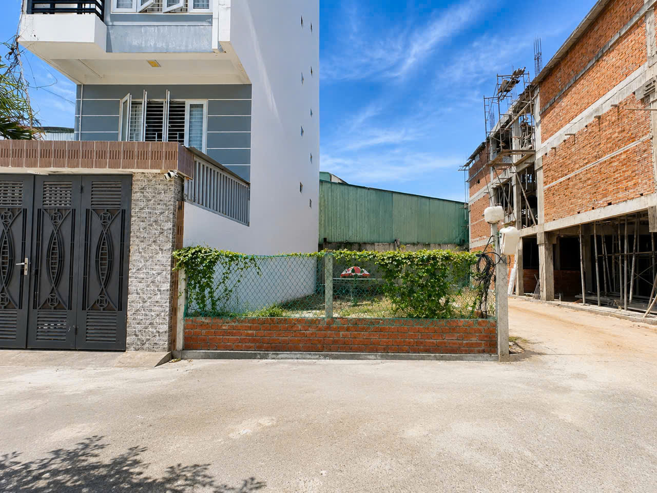 Bán đất gần biển Hòn Chồng giá rẻ chỉ 6,35tỷ