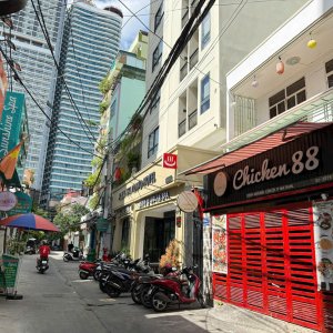 Bán nhà gần biển vị trí kinh doanh tập trung khách du lịch giá 16,5tỷ