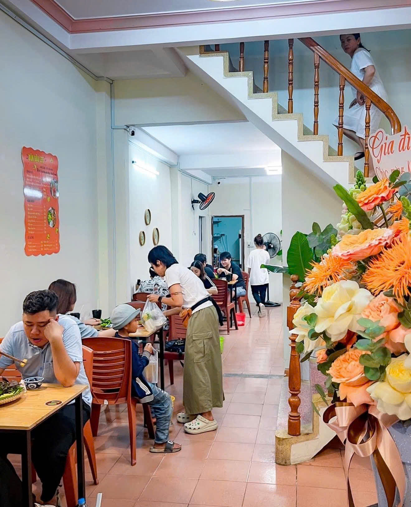 Cho thuê nhà khu bàn cờ thuận tiện kinh doanh giá rẻ chỉ 17tr