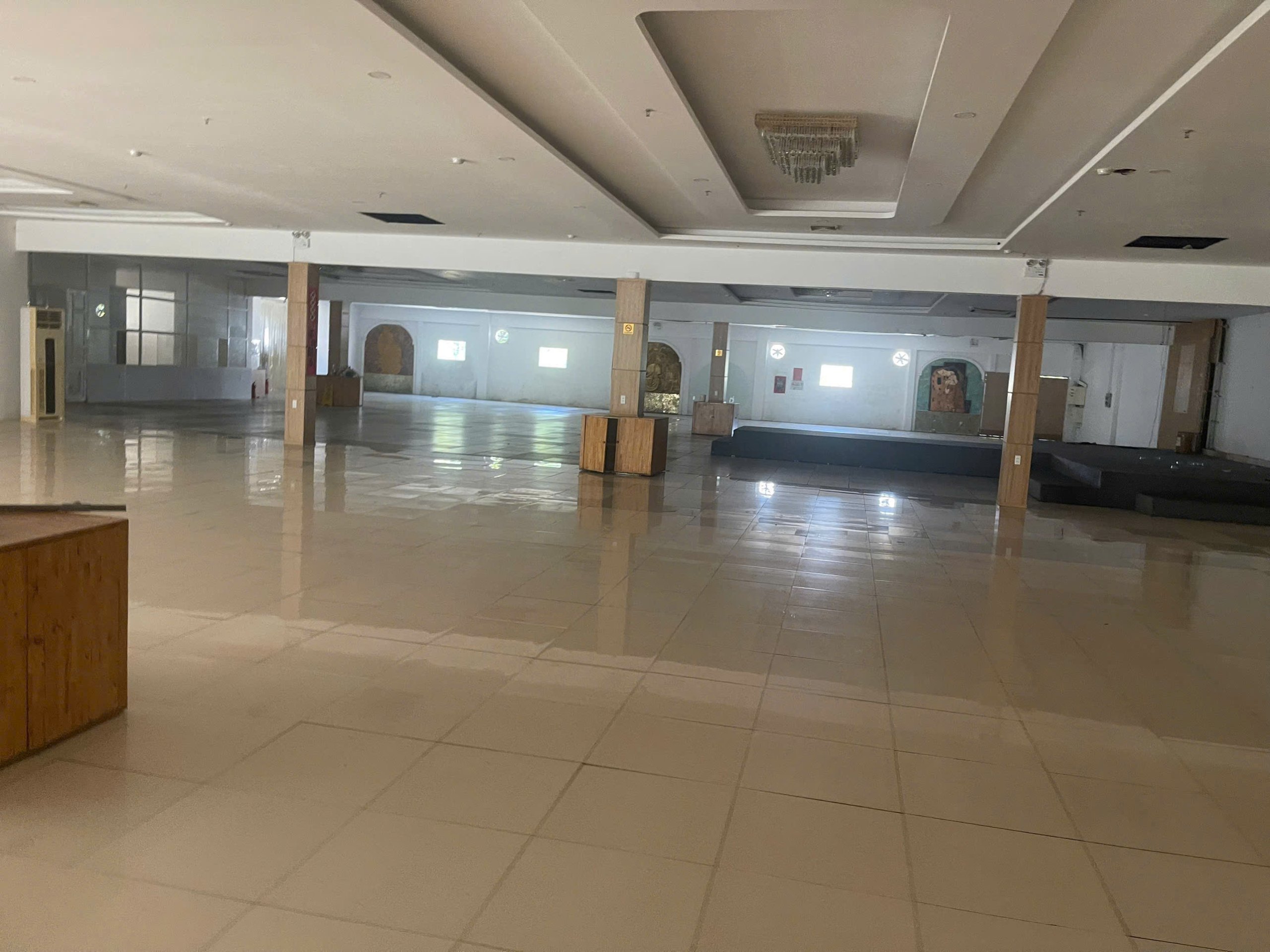 Cho thuê mặt bằng rộng 1500m² đường Nguyễn Thị Minh Khai - trung tâm Nha Trang